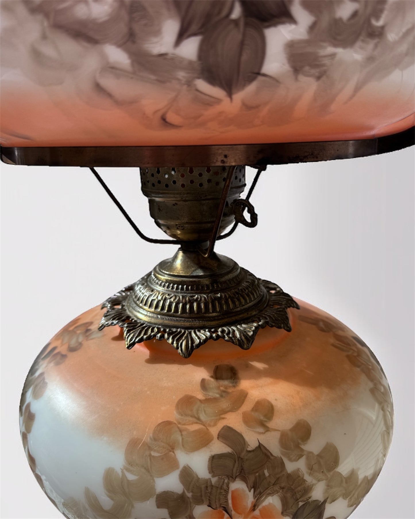 Vintage Gone with the Wind Hurricane Table Lamp
