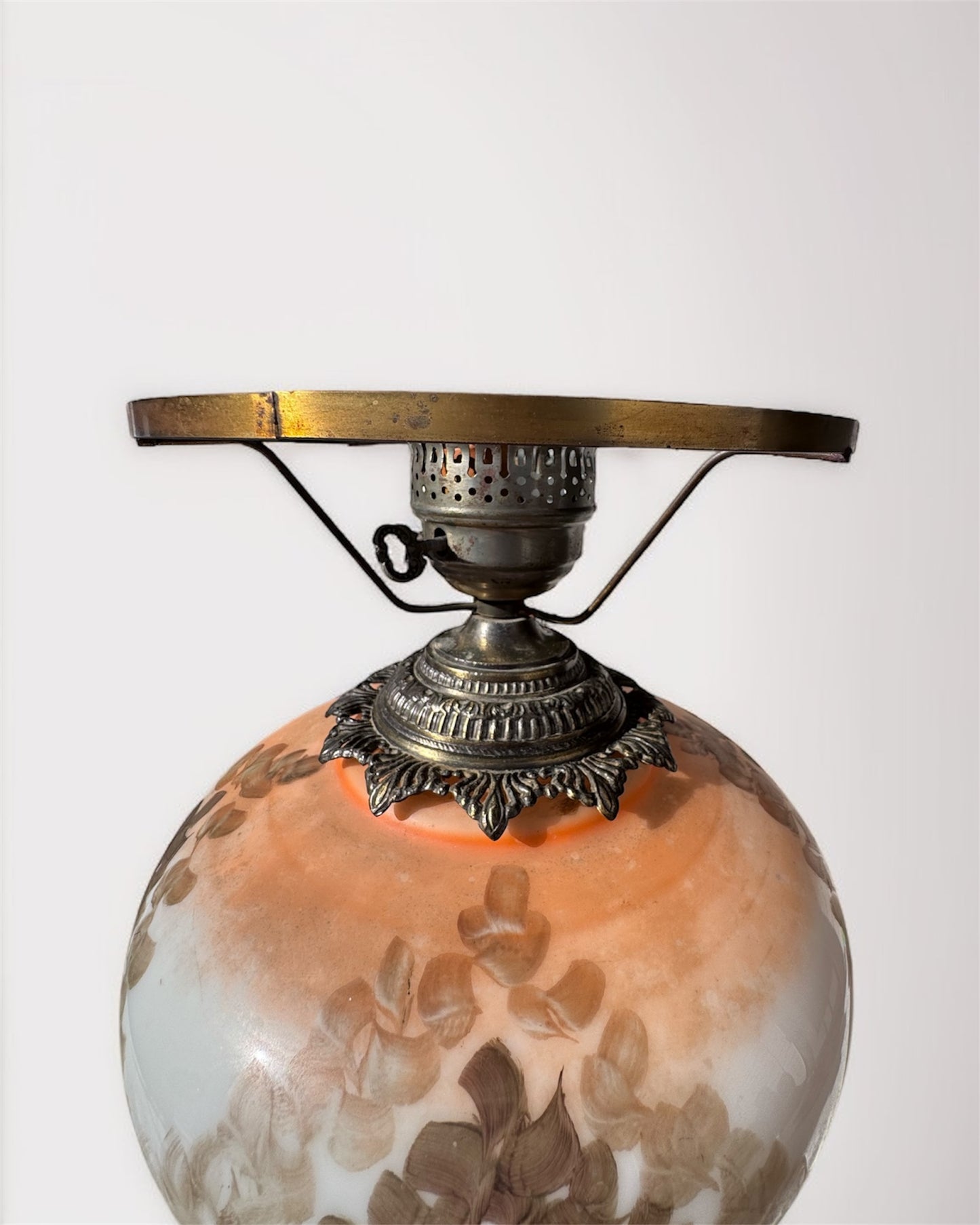 Vintage Gone with the Wind Hurricane Table Lamp